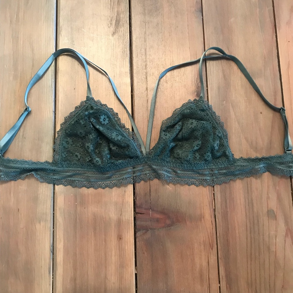 VS bralette 💝 - Picture 2 of 5